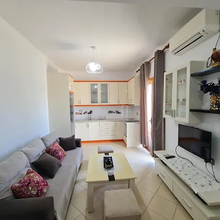 Emanuel ゲストハウス クサミル